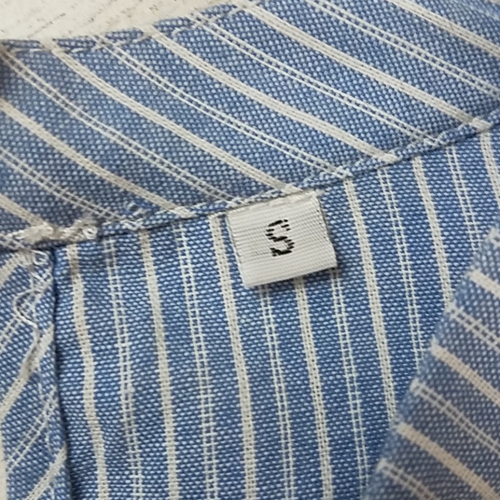Lace and Ruffle Striped Blouse - Picture 2 of 4